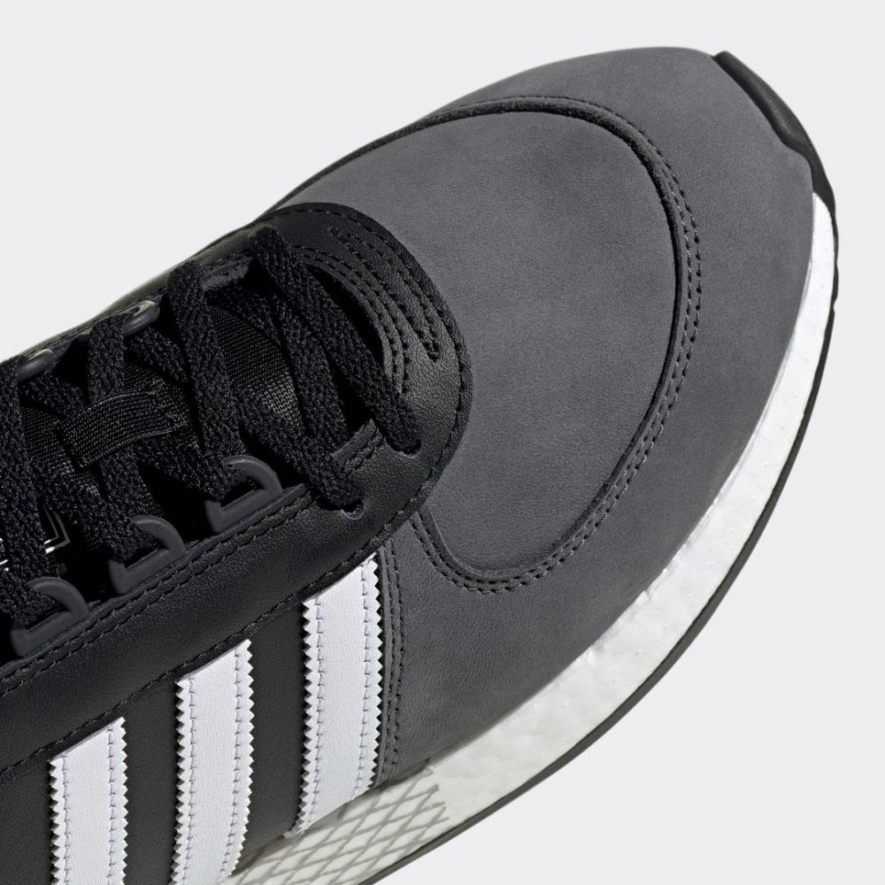 Marathon Tech - Core Black / Cloud White / Grey