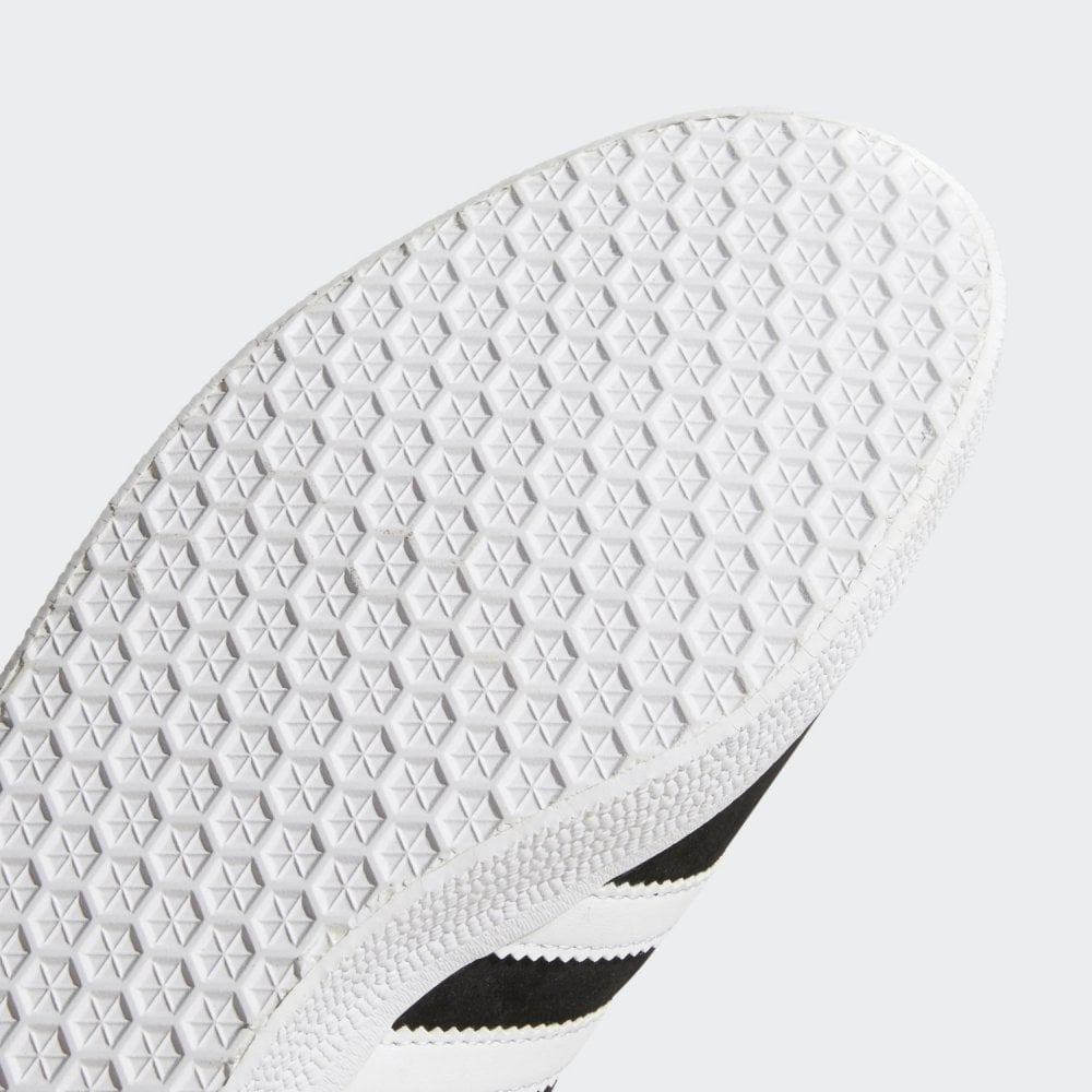 Gazelle - Core Black / White / Gold Metallic