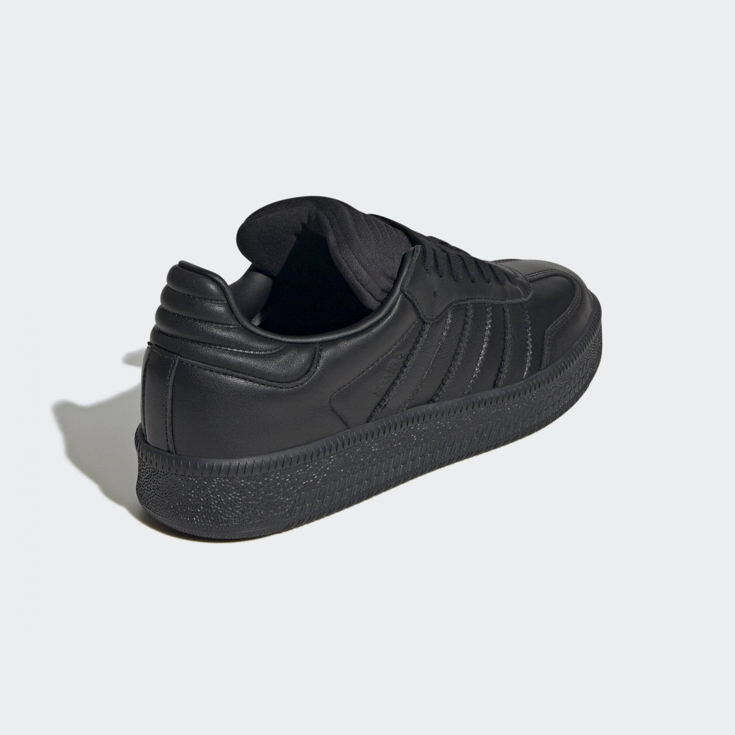 Samba XLG - Core Black