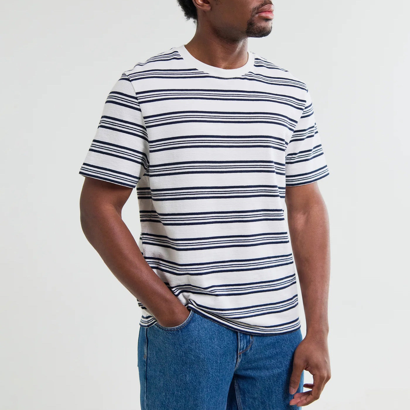 Dean SS Tee, Thin Textured Stripe - Ecru / Navy
