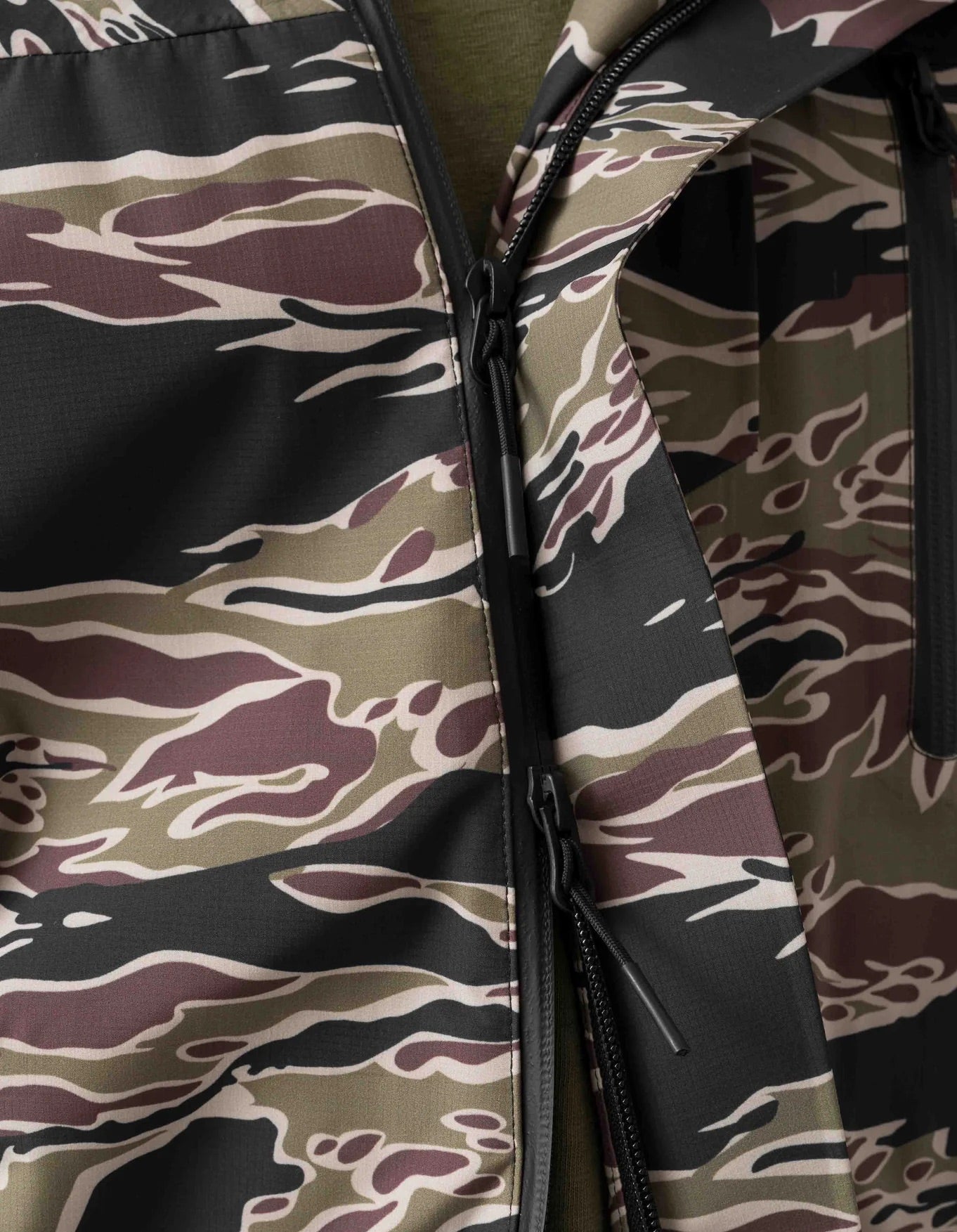 7274 Bonsai Tigerstripe Asym Parka - Woodland