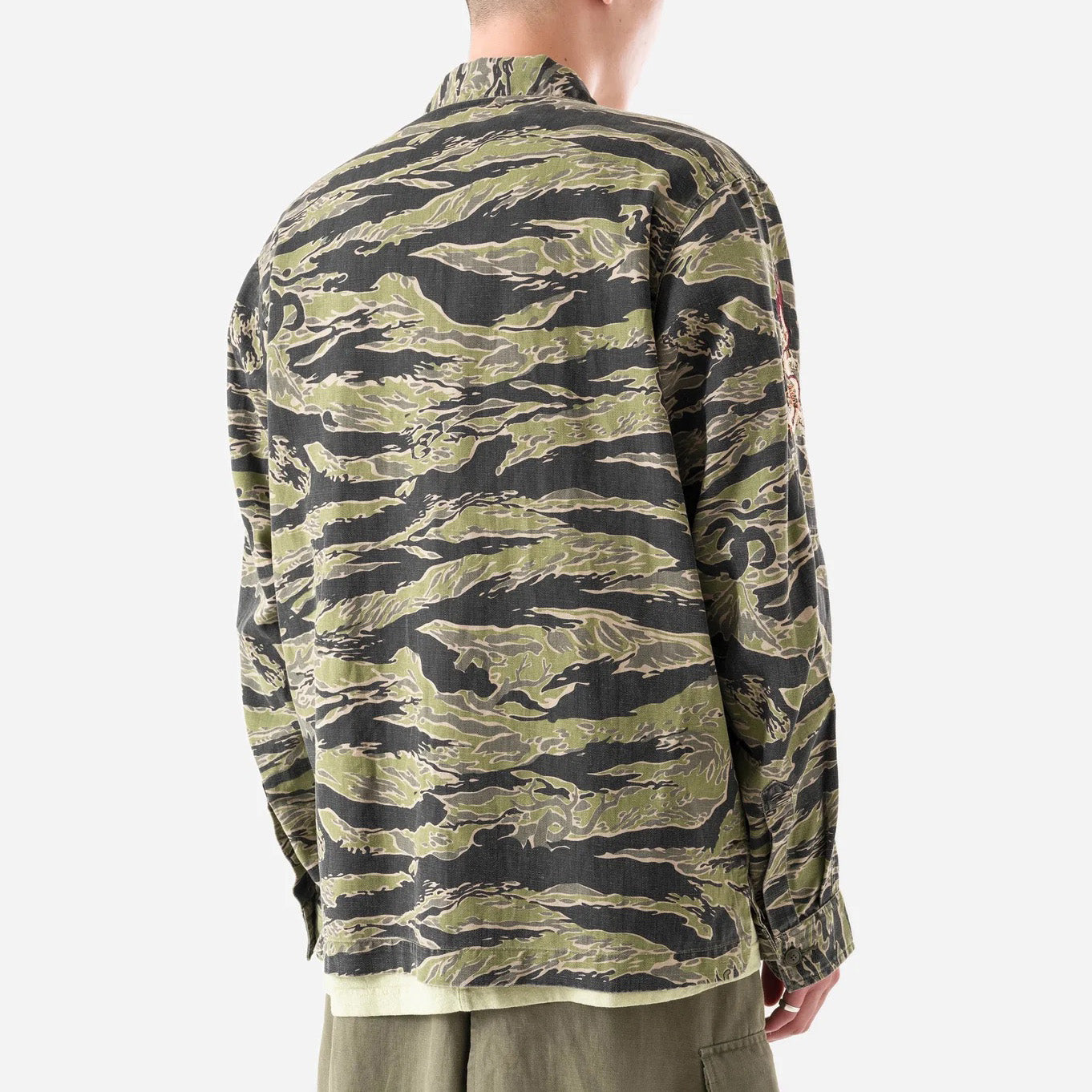 7247 Green Berets Advisors Shirt - John Wayne